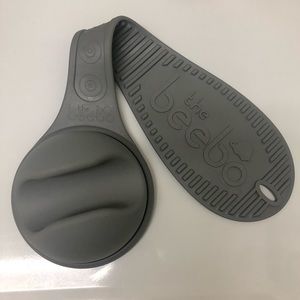 The Beebo Hands Free Rotating Bottle Holder - Gray